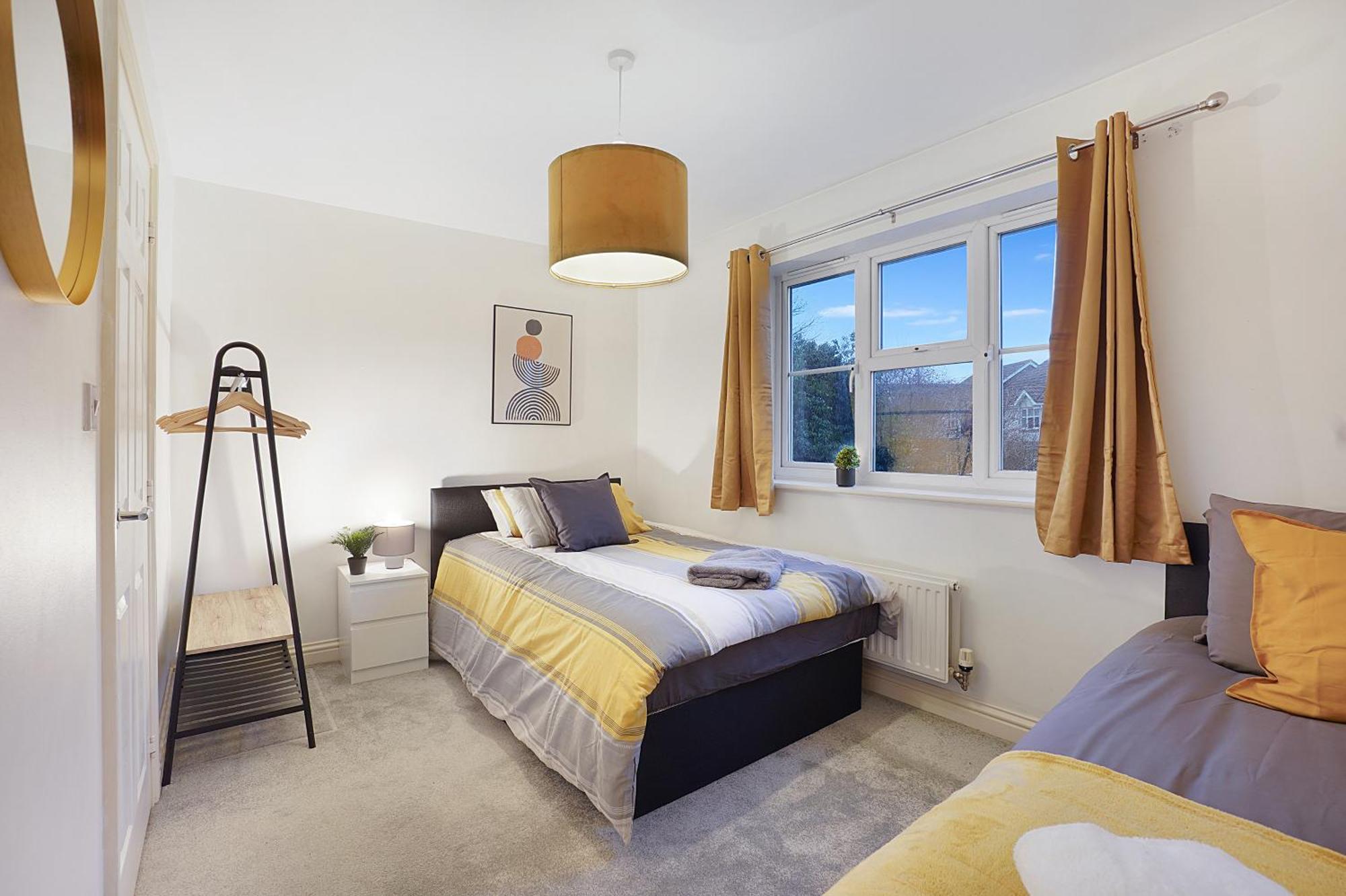 Comfortable Stylish Townhouse In Ashford Sleeps 5 Netflix 2 Parking Spaces Perfect For Contractors And Families 外观 照片