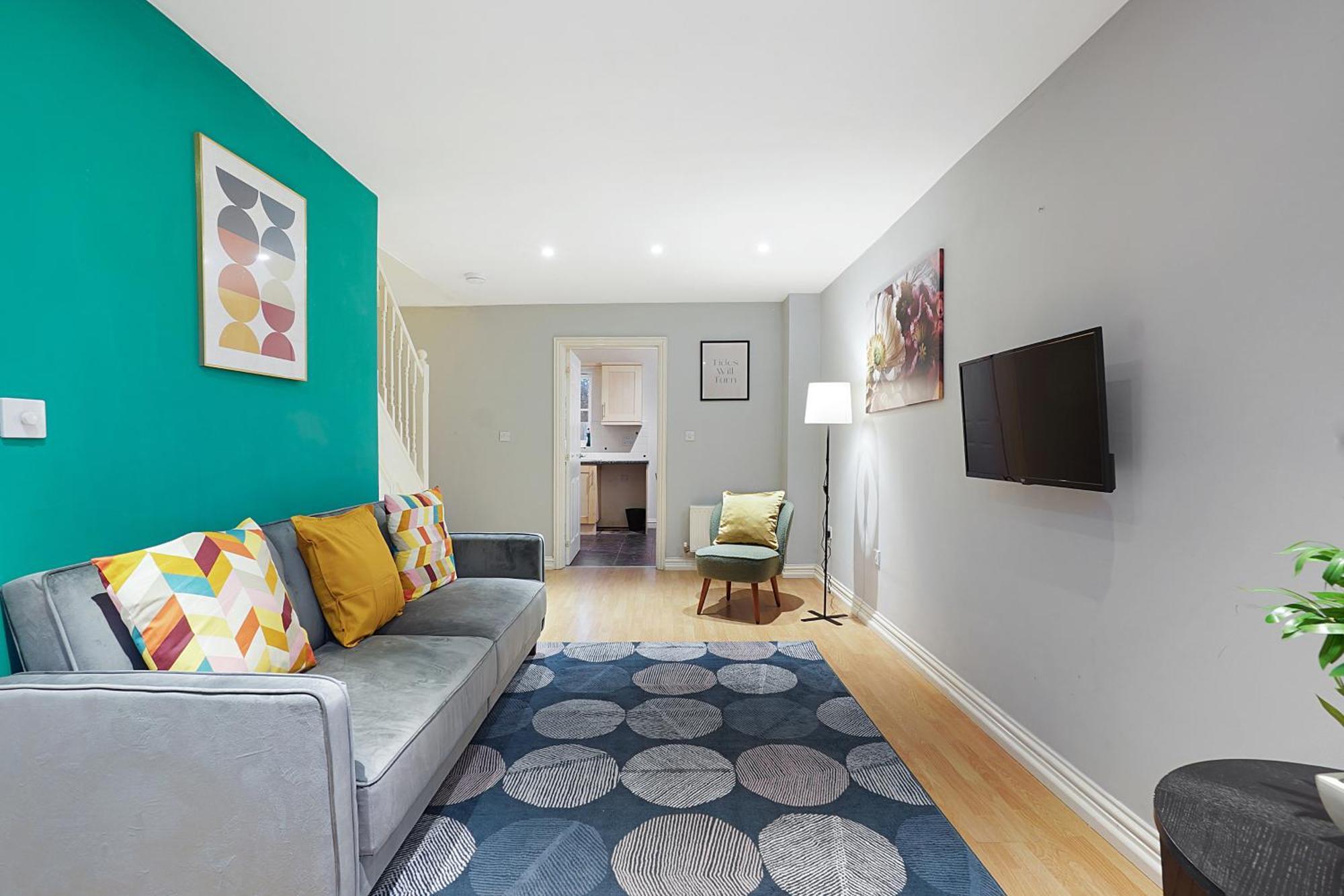 Comfortable Stylish Townhouse In Ashford Sleeps 5 Netflix 2 Parking Spaces Perfect For Contractors And Families 外观 照片