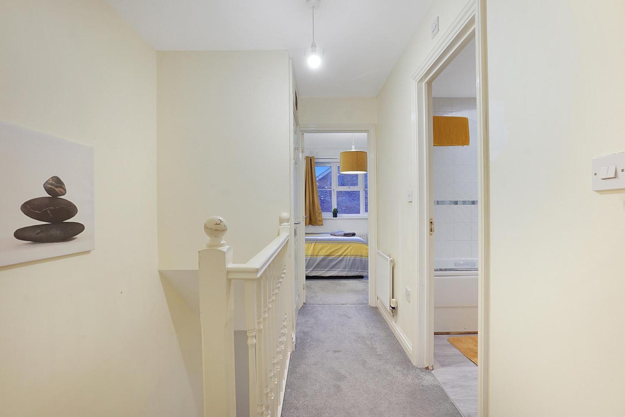 Comfortable Stylish Townhouse In Ashford Sleeps 5 Netflix 2 Parking Spaces Perfect For Contractors And Families 外观 照片
